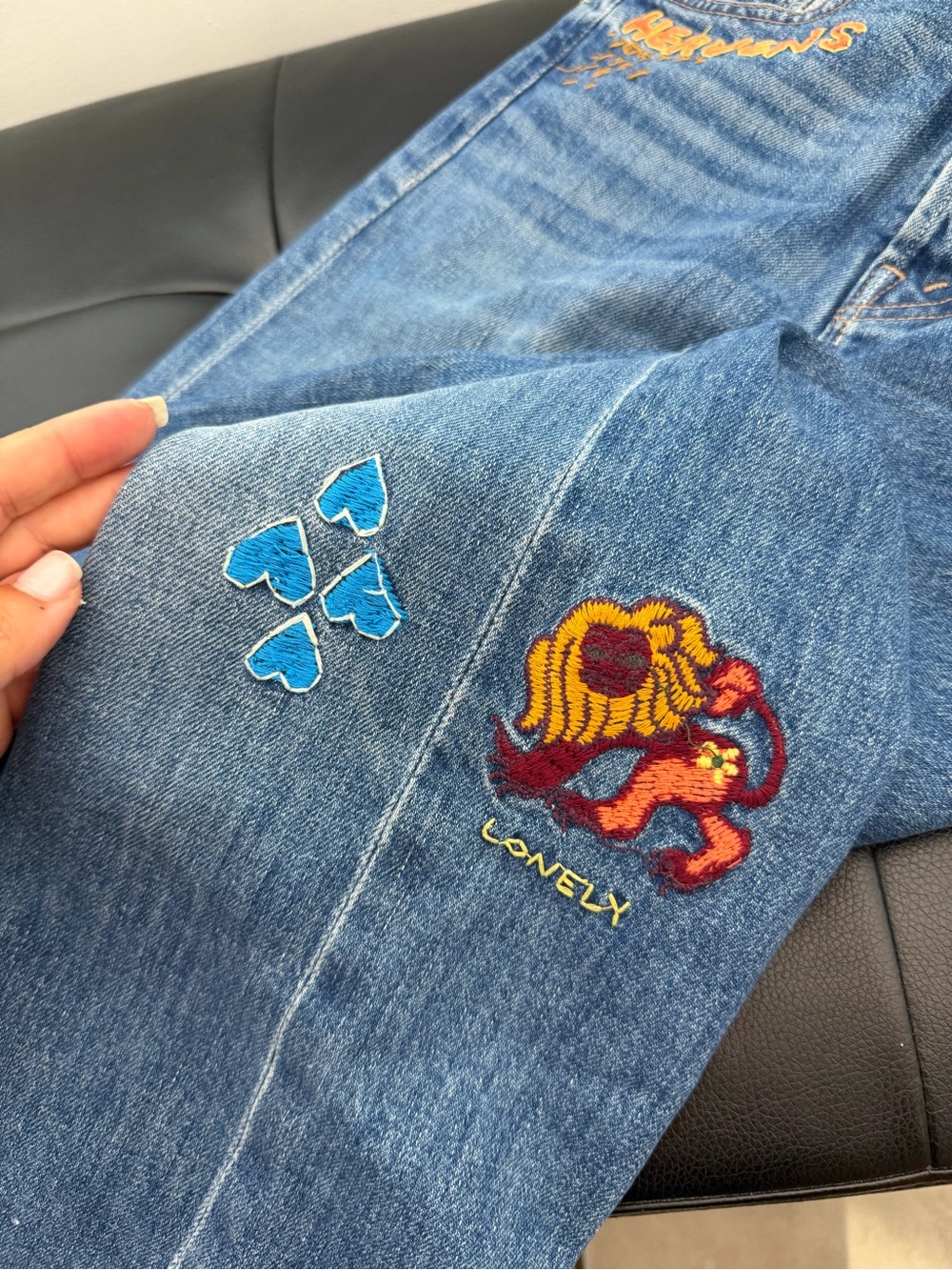 MOTHER The Rambler Sneak Jeans in Running With Scissors - Picture 10 of 11